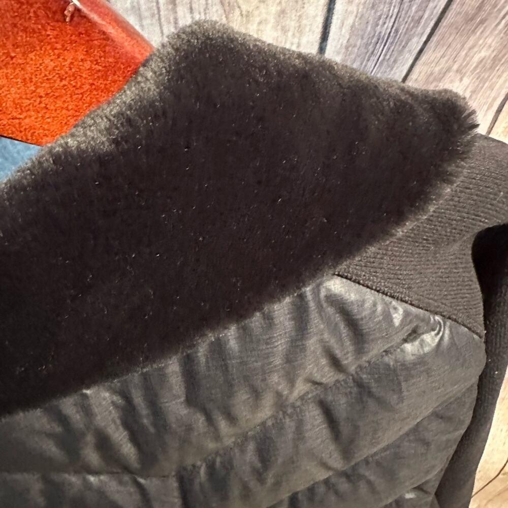 Marmot Women’s Black Puffer Jacket with Fur Collar XL, EUC - Picture 5 of 9